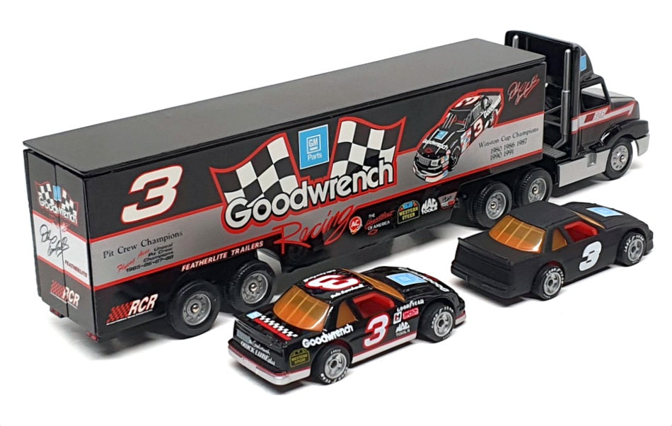 Matchbox Winross 14602 - Transporter & 2 Chevrolet Nascar Goodwrench D Earnhardt