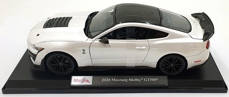 Maisto 1/18 Scale Diecast 46629 - 2020 Mustang Shelby GT500 - Met. White 