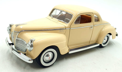 Road Signature 1/18 Scale Diecast 181224A - 1941 Plymouth - Cream