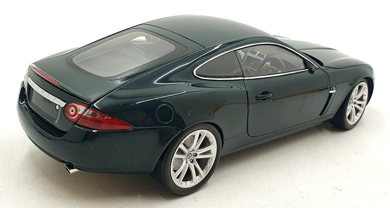 Minichamps 1/18 Scale Diecast DC141124Z - Jaguar XK Coupe - Green