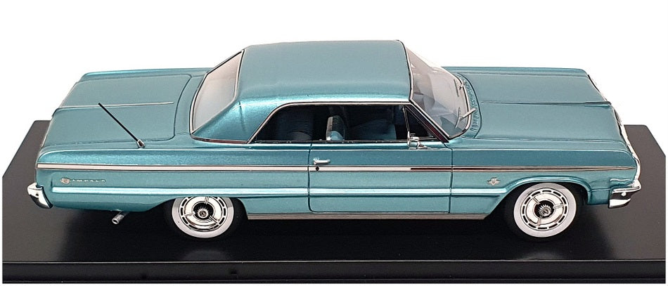 Goldvarg 1/43 Scale GC-073B - 1964 Chevrolet Impala - Azurre Aqua