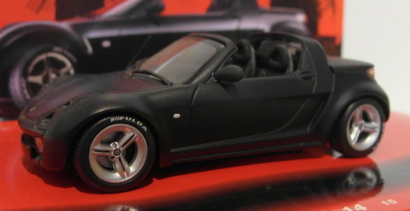 Minichamps 1/43 scale Diecast - 436 032132 Smart Roadster Fulda 2003 black