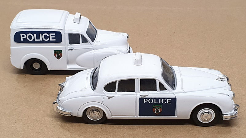 Corgi 1/43 Scale 97697 Leicestershire Police Set Morris Van & Jaguar Mk2 - White