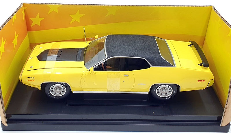 ERTL 1/18 Scale Diecast 36673 - 1971 Plymouth GTX 440 - Yellow