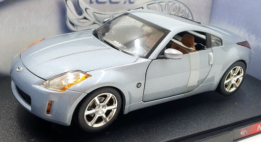 Hot Wheels 1/18 Scale Diecast 56758 - Nissan 350Z - Silver