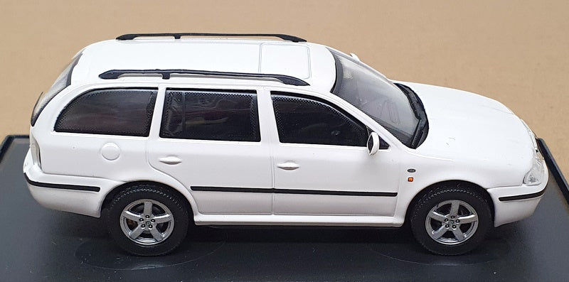 Abrex 1/43 Scale Diecast ABX44 - Skoda Octavia 4x4 TDI - White