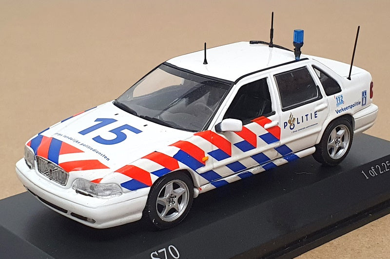 Minichamps 1/43 Scale 430 171890 - Volvo S70 Saloon Politie Netherlands - White