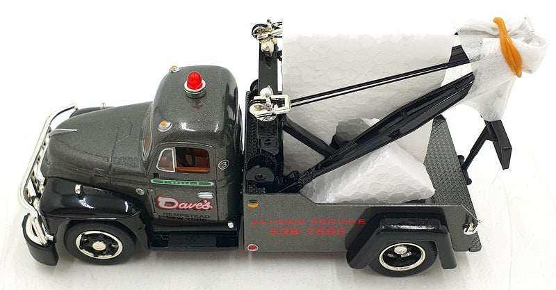 First Gear 1/34 Scale 18-1895 1955 Diamond T Tow Truck Dave's