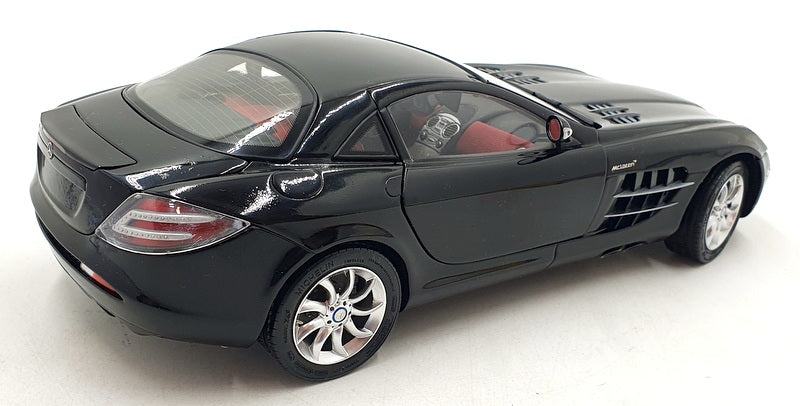 CMC 1/18 Scale Diecast DC18924E - Mercedes-Benz SLR McLaren - Black