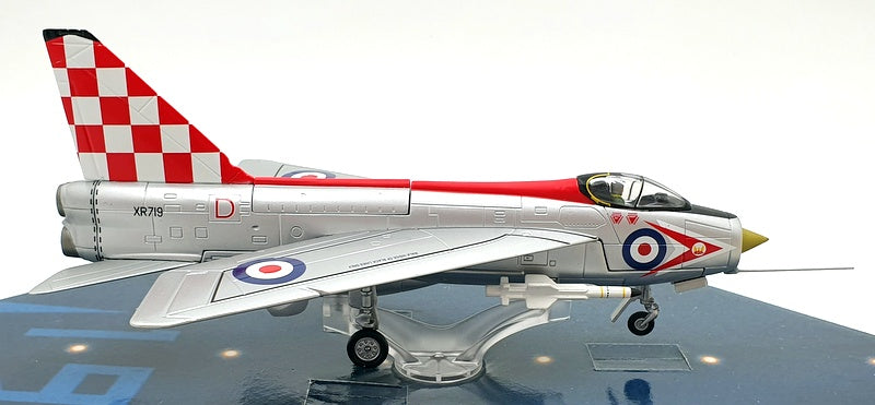 Corgi 1/72 Scale AA32308 - English Electric Lightning F3 XR7 18/C 56 Sqn