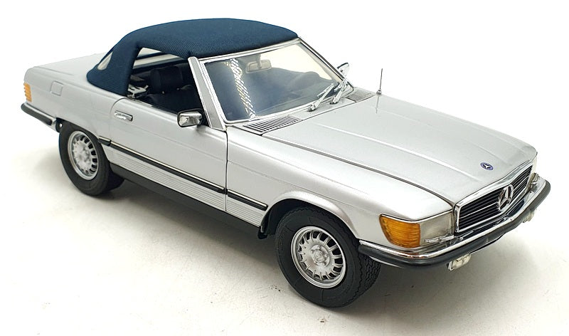 CMC 1/18 Scale Diecast M-024B Mercedes Benz 1973-80 450 SL - Silver