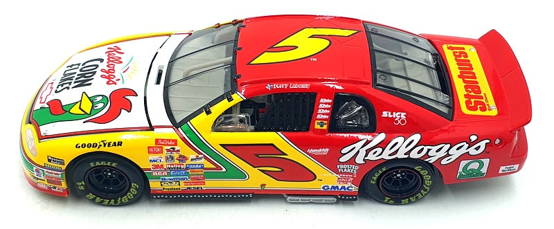 Action 1/24 Scale C249816079 - Chevrolet Monte Carlo 1998 Kellogg's NASCAR #5