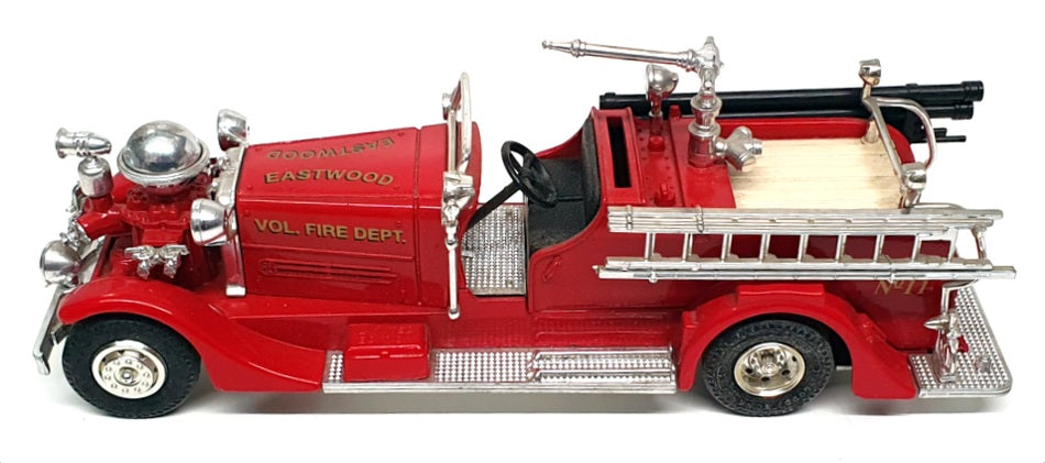 Ertl 1/30 Scale 9748 - 1934 Ahrens Fox Coin Bank Eastwood Fire Dept. - Red