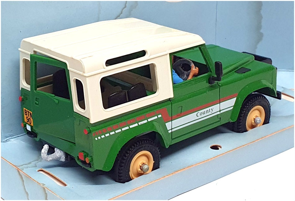 Britains 1/32 Scale 9512 - Farm Land Rover With Driver - Green