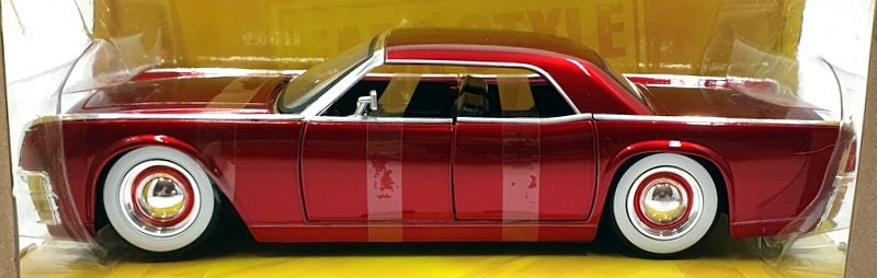 Jada 1/24 Scale 90607 - 1963 Lincoln Continental - Red