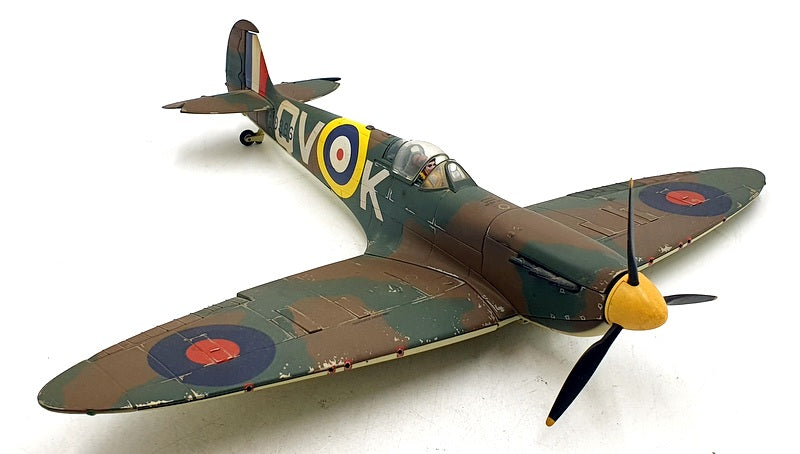 Corgi 1/32 Scale AA33902 Supermarine Spitfire MK1 P9386 QV-K SQN Battle Scarred