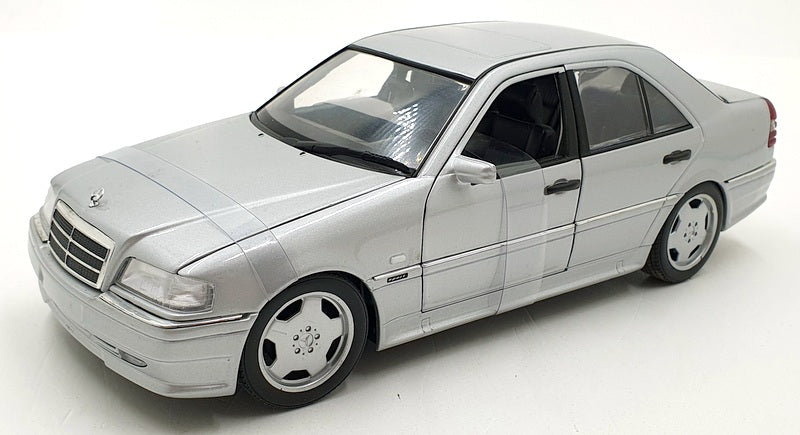 UT 1/18 Scale Diecast DC11123D - Mercedes-Benz C Class C36 - Silver