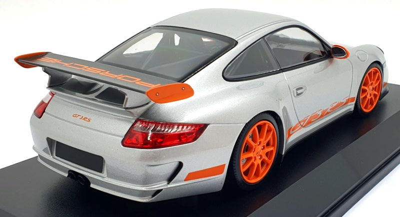 Minichamps 1/18 Scale Diecast 155 062120 - Porsche 911 GT3 RS 2007 - Silver