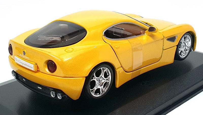 Burago 1/32 Scale 18-42000 - Alfa Romeo 8C Competition - Met Yellow