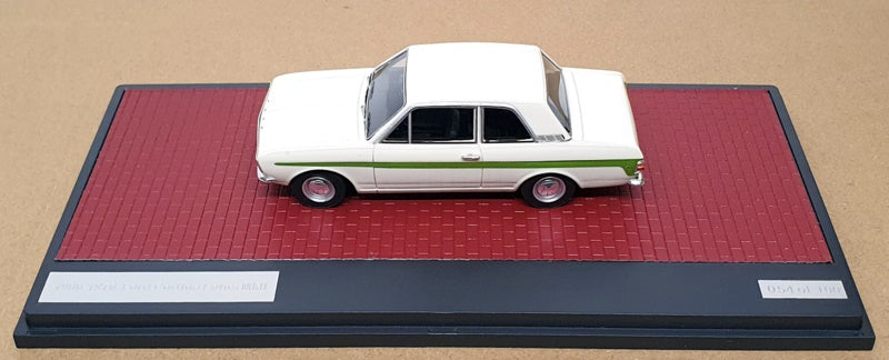 Matrix 1/43 Scale MX40603-101 - 1966-70 Ford Cortina Lotus MkII - White/Green