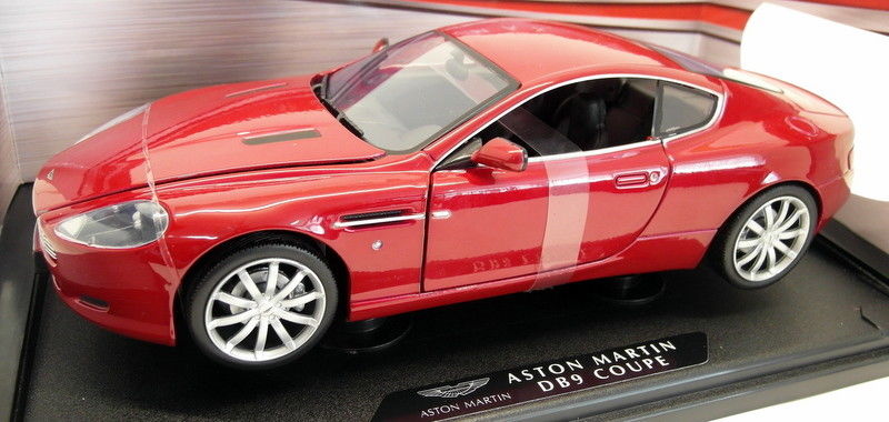 Motor Max 1/18 Scale Diecast 73174 - Aston Martin DB9 Coupe - Red