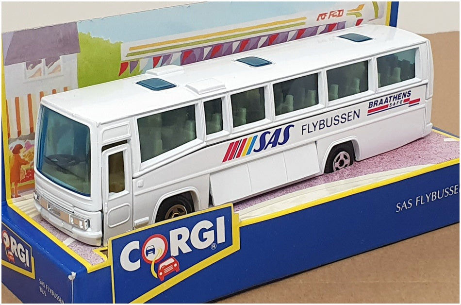 Corgi 17cm Long 91908 Plaxton Paramount Coach SAS Flybussen (Braathens S.A.F.E)