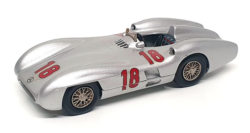 Metal 43 Plumbies 1/43 Scale 1056 - Mercedes W196 F1 Streamliner #18 - Silver