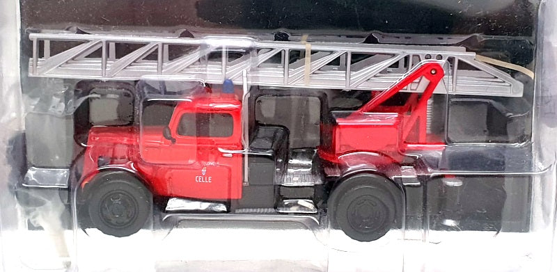 Del Prado 1/50 Scale FEN02 - 1939 KL17 Opel Blitz Fire Engine - Red