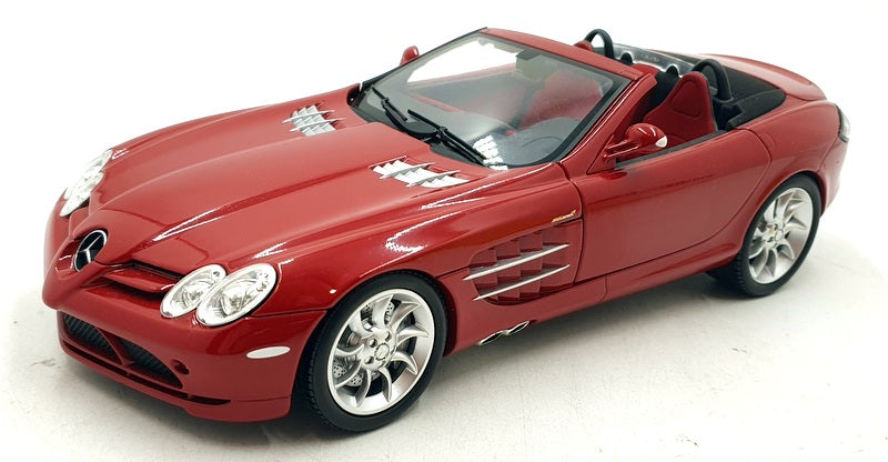 Minichamps 1/18 Scale DC221124N - Mercedes-Benz SLR McLaren Roadster 2008 Red