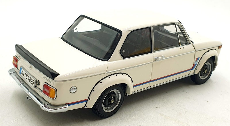 Kyosho 1/18 Scale Diecast DC141124Y - BMW 2002 - White