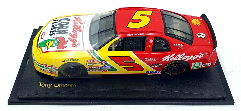 ACTION 1/24 Scale 201224A - Chevrolet Monte Carlo Kellogg's #5 T.Labonte