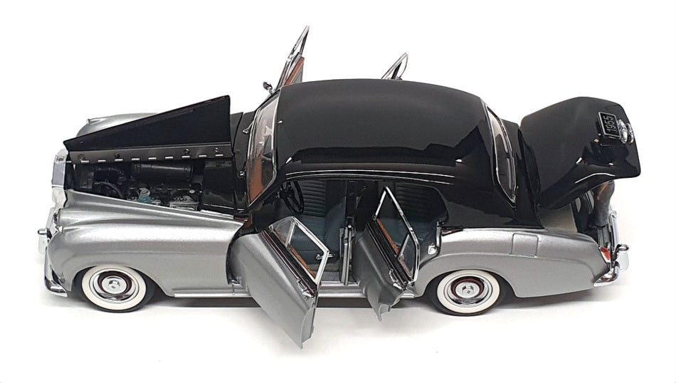 Franklin Mint 1/24 Scale B11UZ91 - 1955 Rolls Royce Silver Cloud 