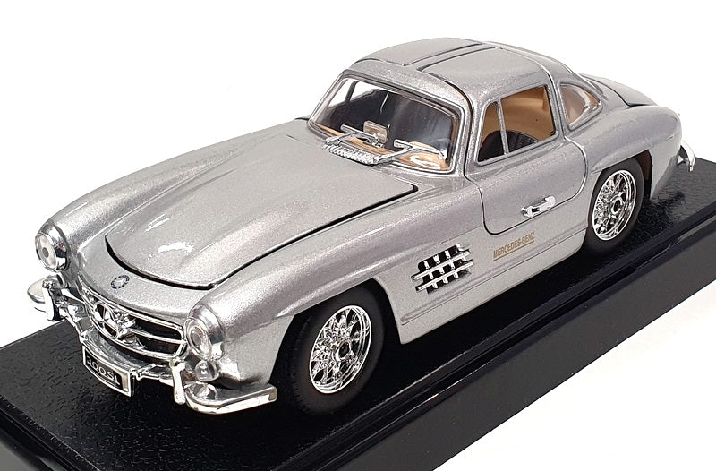 Superior Models 1/24 Scale SS7720W - 1954 Mercedes Benz 300SL - Silver