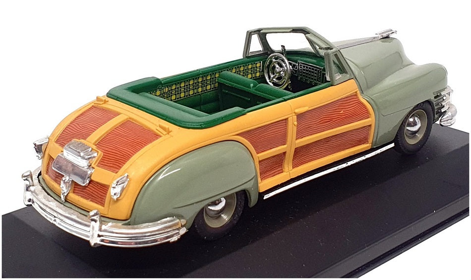 Vitesse 1/43 Scale 490 - Chrysler Town & Country Convertible Open - Green