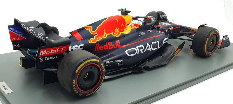 Oracle Red Bull Racing Shop: 1:24 Oracle Red Bull Racing RB18 Verstappen  Remote Control Car