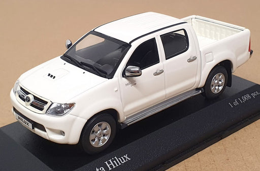 Minichamps 1/43 Scale 400 166661 - 2007 Toyota Hilux Truck - White