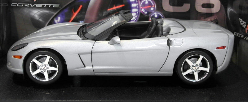 Hot Wheels 1/18 Scale Diecast B6052 - Chevrolet Corvette C6 Cabrio - Silver