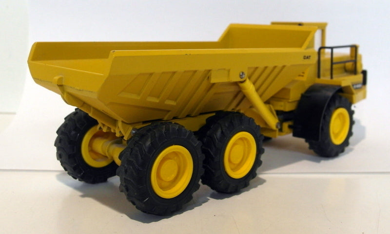 Conrad 1/50 Scale Diecast 2862 - Caterpillar CAT D400 Articulated Dump Truck