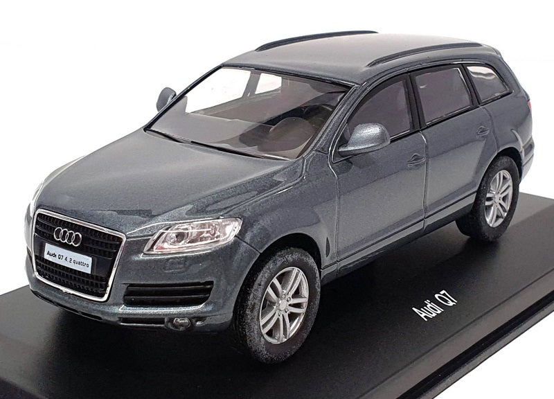 Edison Giocattoli 1/43 Scale Diecast 842021 - Audi Q7 - Met Grey