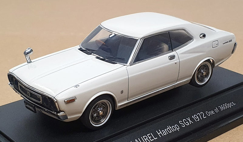 Ebbro 1/43 Scale 561 - 1972 Nissan Laurel Hard-Top SGX - White