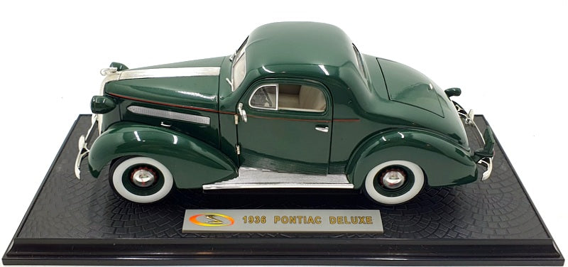 Fairfield Mint 1/18 Scale Diecast 18106 - 1936 Pontiac Deluxe - Green