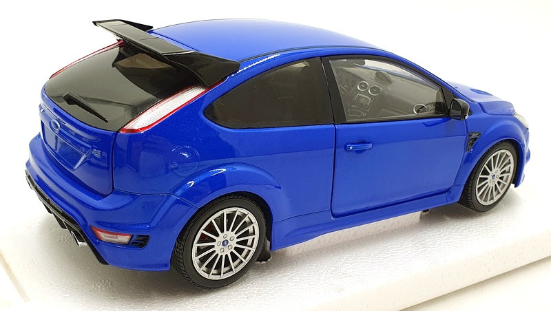 Minichamps 1/18 Scale 100 080007 - Ford Focus RS 2010 - Metallic Blue