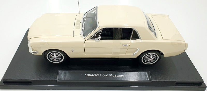 Welly 1/18 Scale Diecast 12519W - 1964-1/2 Ford Mustang - White/Cream