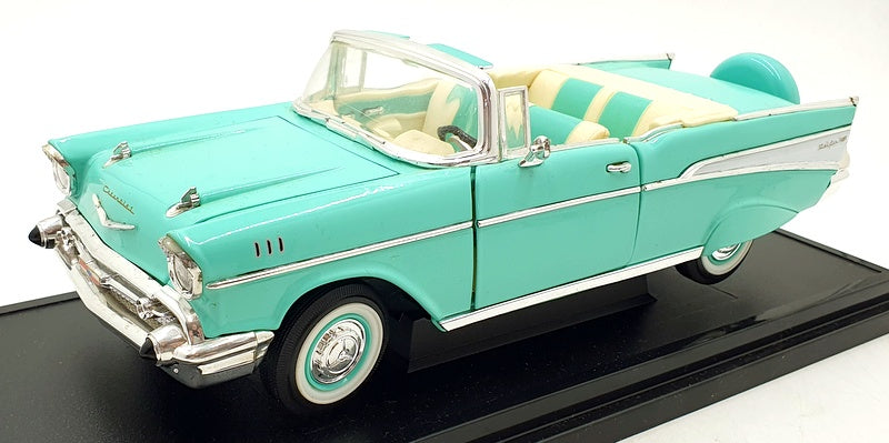 Road Signature 1/18 Scale Diecast 92108 - 1957 Chevrolet Bel Air - Green