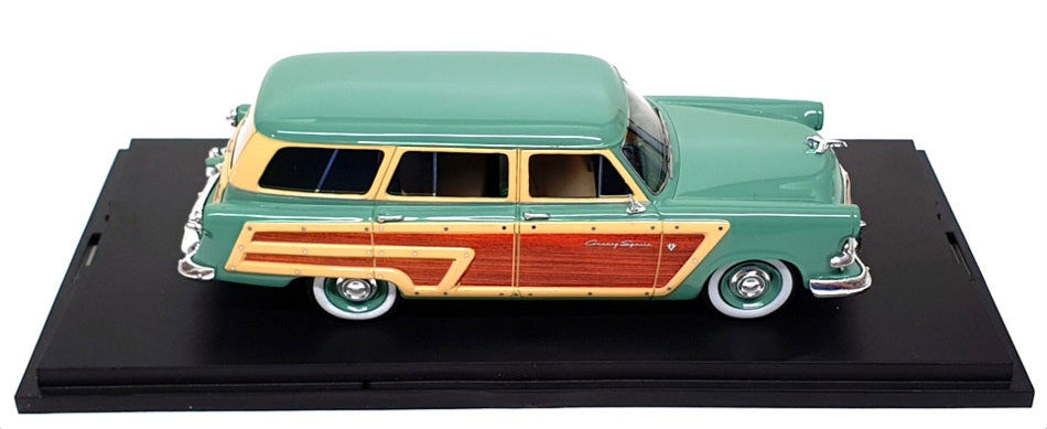 Goldvarg 1/43 Scale GC-006C - 1953 Ford Country Squire - Cascade Green