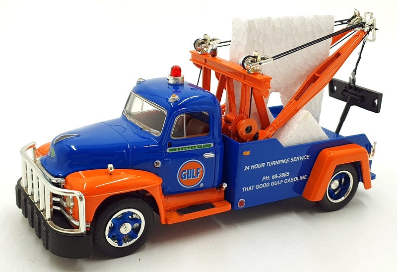 First Gear 1 34 Scale 19-1892 1955 Diamond T Tow Truck Gulf — R.m.toys Ltd