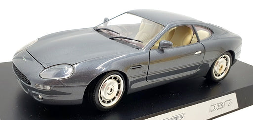 Guiloy 1/18 Scale Diecast M10932 - Aston Martin DB7 Grey with plinth