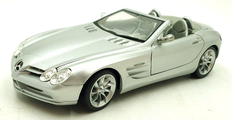 Maisto 1/18 Scale Diecast 261124M - Mercedes-Benz Vision SLR Roadster - Silver