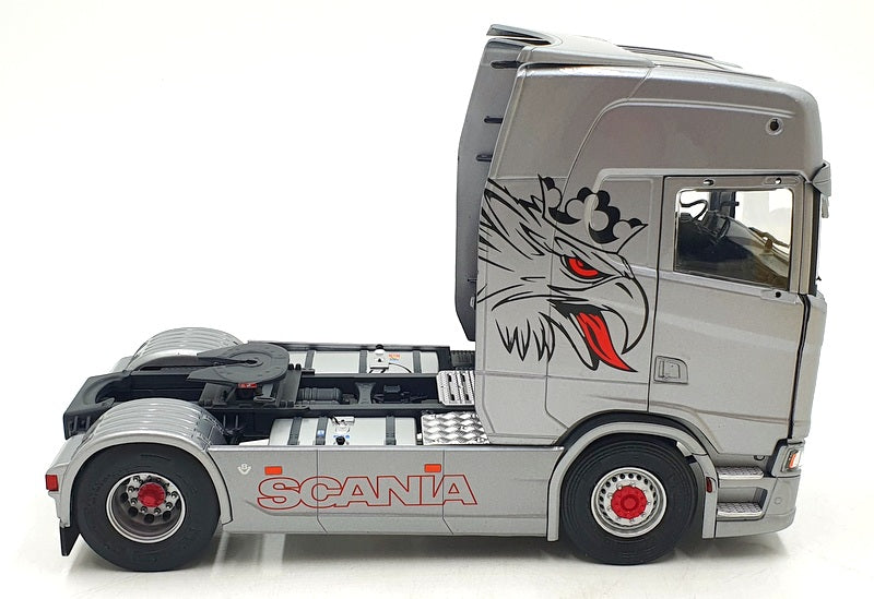 Solido 1/24 Scale Diecast S2400305- 2023 Scania S580 Highline - Custom Silver