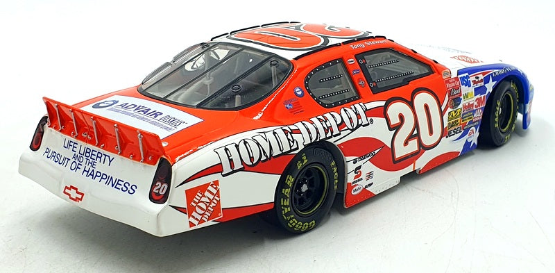 Action 1/24 Scale 401823 - Chevrolet Monte Carlo 2003 Home Depot NASCAR #20